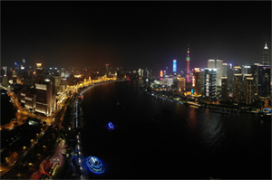Sunset and Night View： The Dreamlike Transition